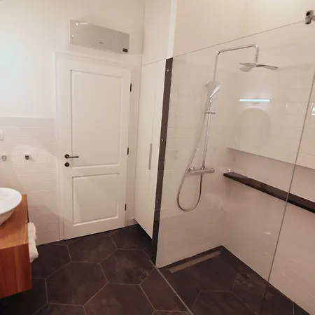 Cava Apartment *