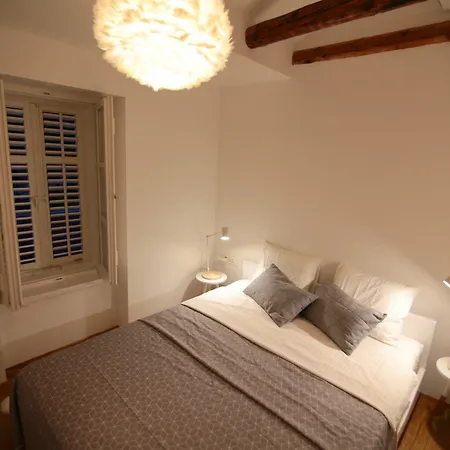 Cava Apartman *
